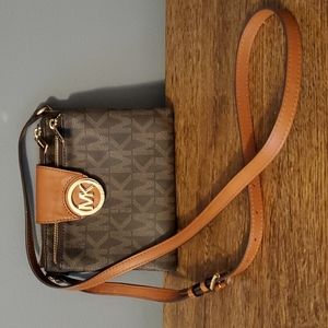Michael Kors Crossbody